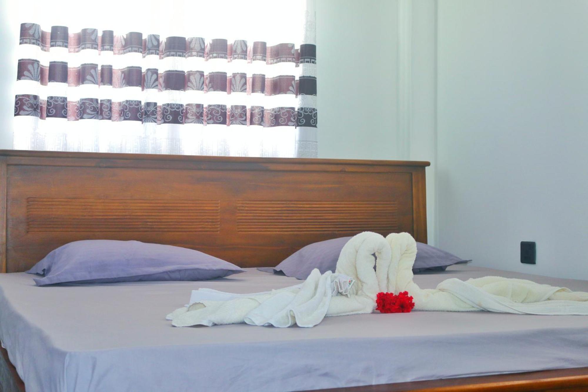 Dinuli Home Stay Ahungalla Exterior foto